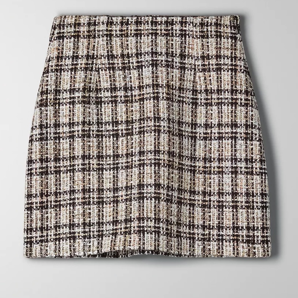 ISO Aritzia Little Tweed Skirt 10, 12- do not purchase